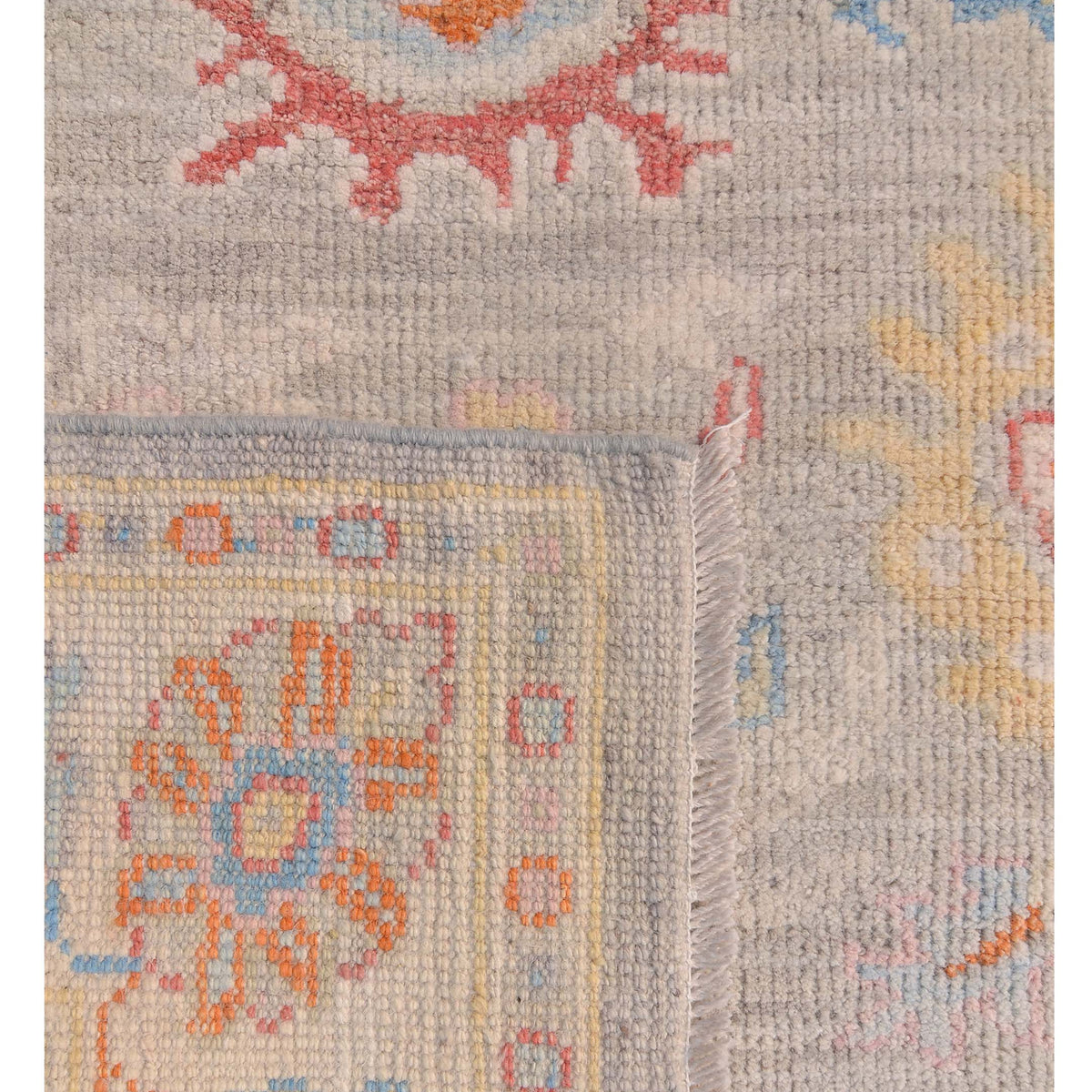 Pacific Ushak Wool Weft 42599 Lt.Grey Ivory Transitional Hand Knotted Rug