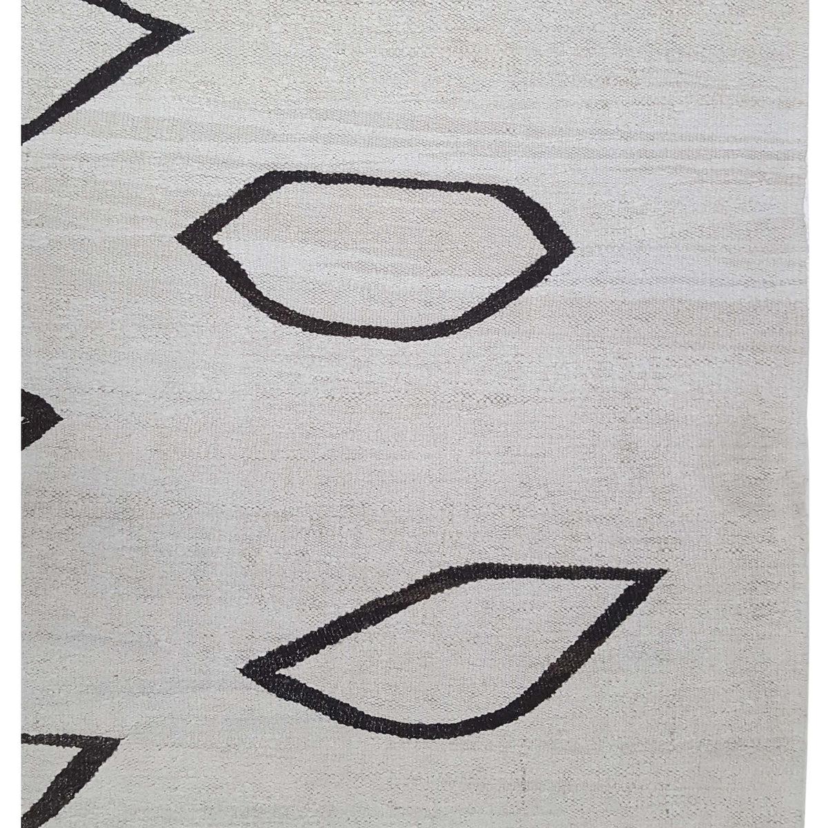 Pacific Menorca 42980 White Black Transitional Flatweave Rug