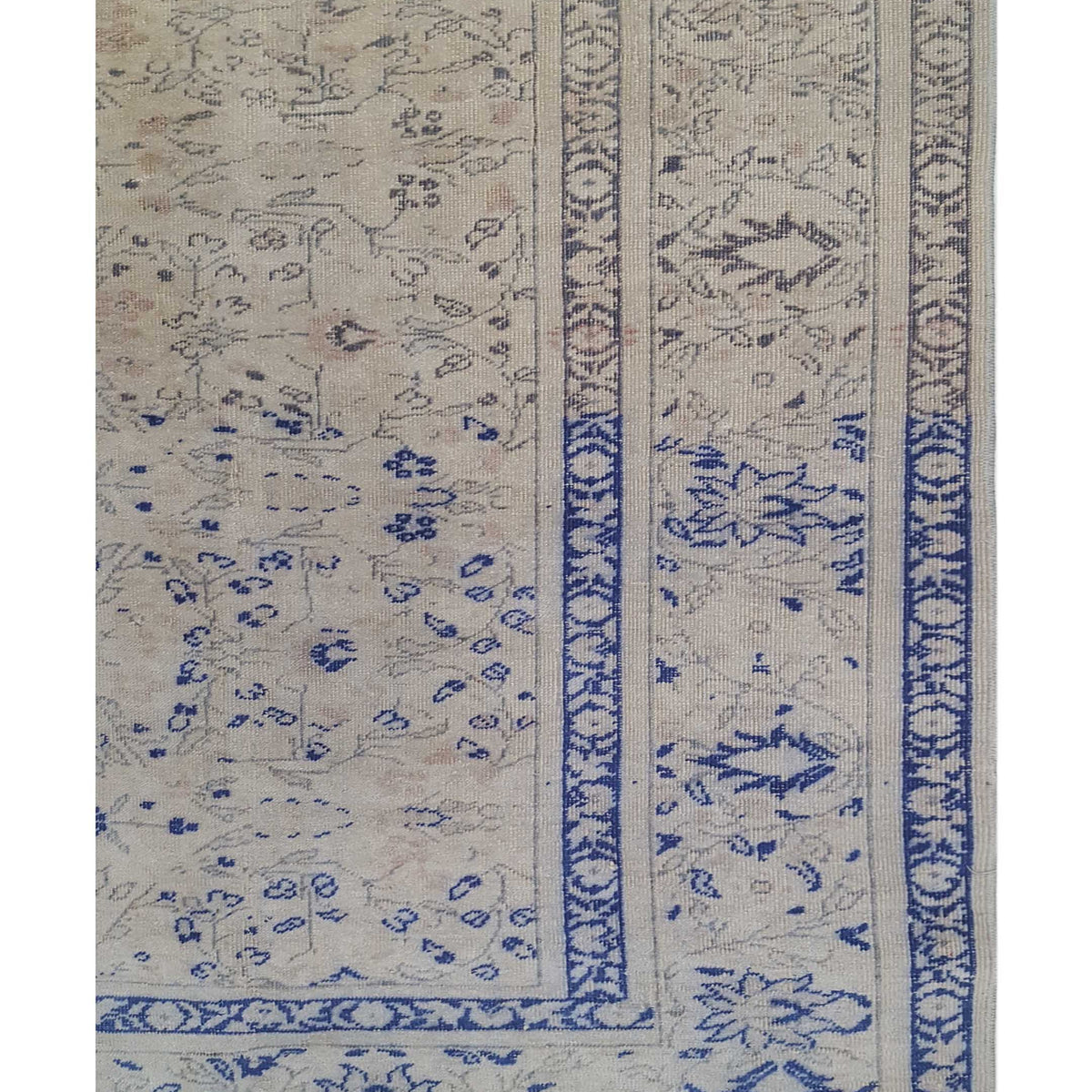 Pacific Kayseri 43008 Ivory Blue Traditional Hand Knotted Rug