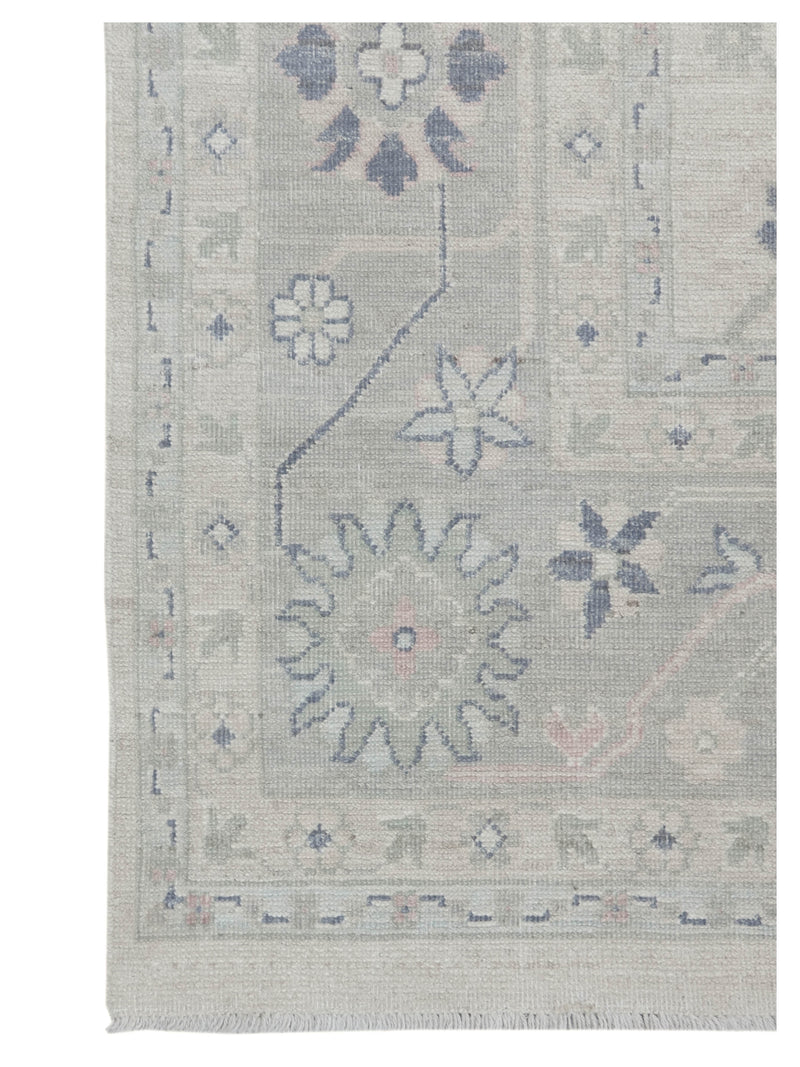 Pacific Ushak Wool Weft 43399 Ivory Lt.Grey Transitional Hand Knotted Rug