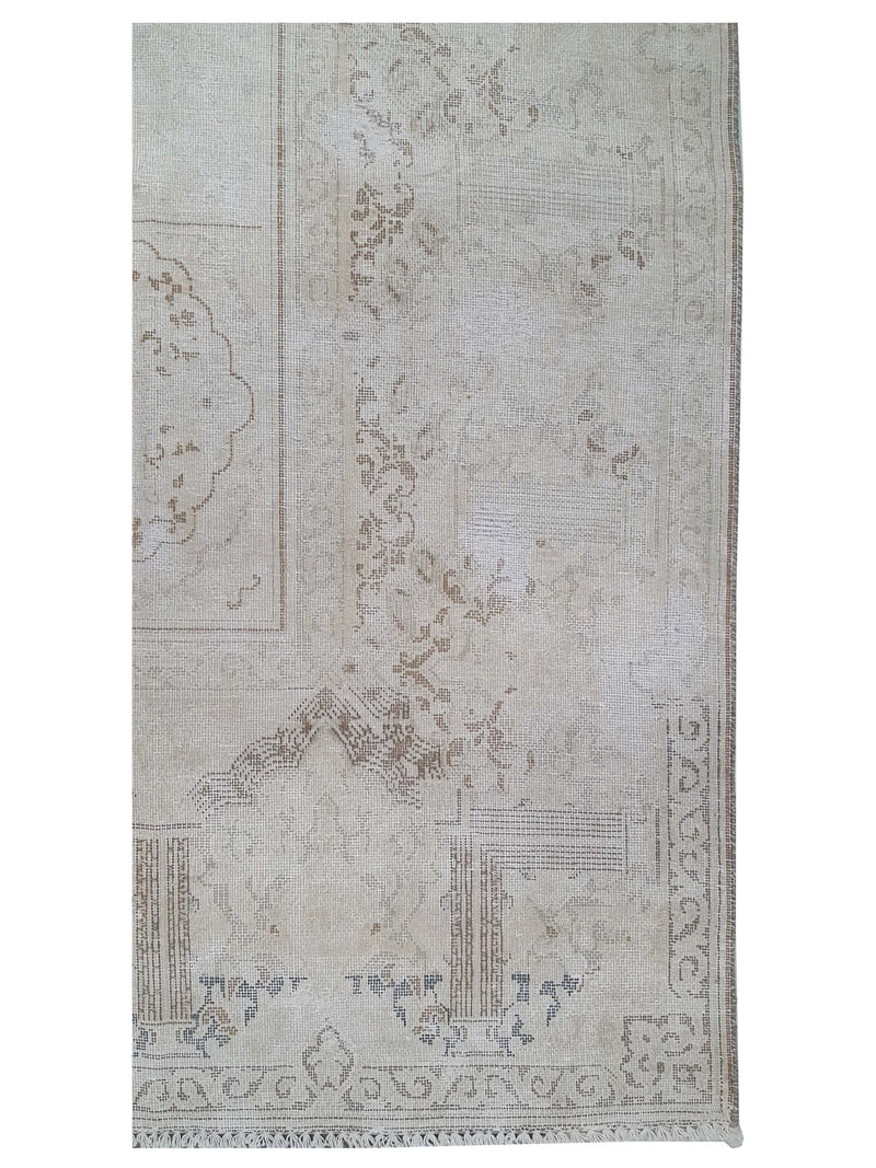 Pacific Vintage 43499 Ivory Khaki Vintage Hand Knotted Rug