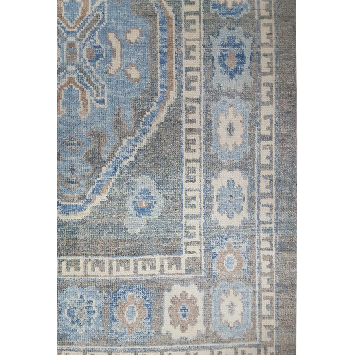 Pacific Ushak TR 43669 Green Ivory Transitional Hand Knotted Rug