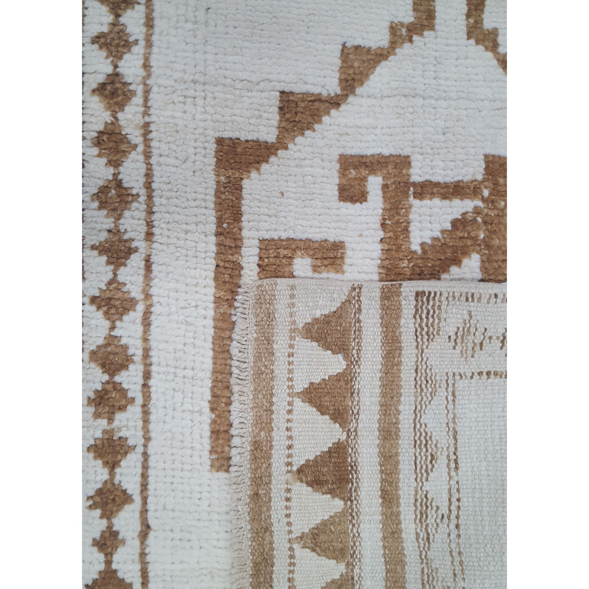 Pacific Anatolian-Natural 43684 Beige Camel Transitional Hand Knotted Rug