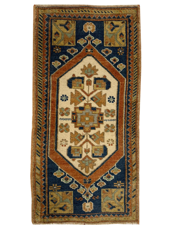 Pacific Anatolian  Ivory Blue 