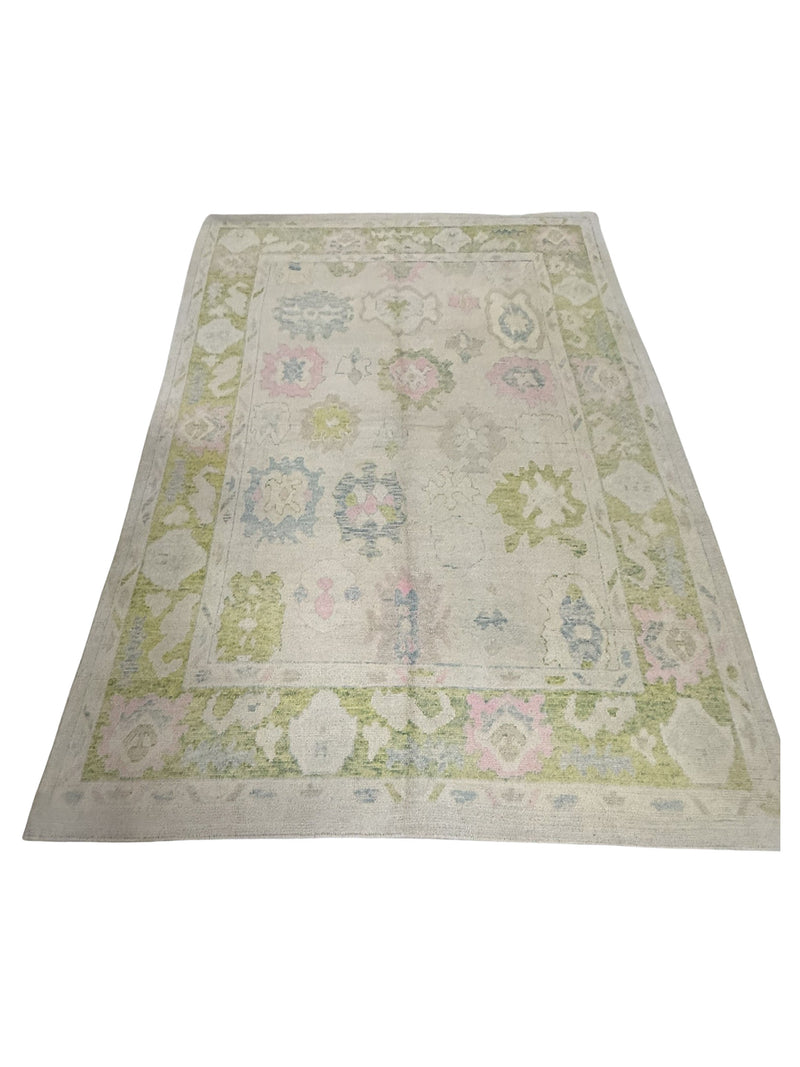 Pacific Ushak TR 43973 Ivory Lt.Green Transitional Hand Knotted Rug