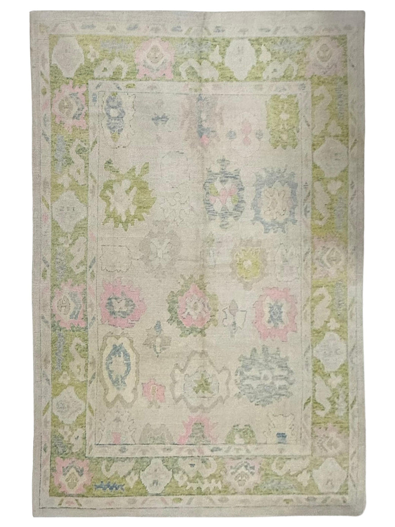 Pacific Ushak TR  Ivory Lt.Green Transitional