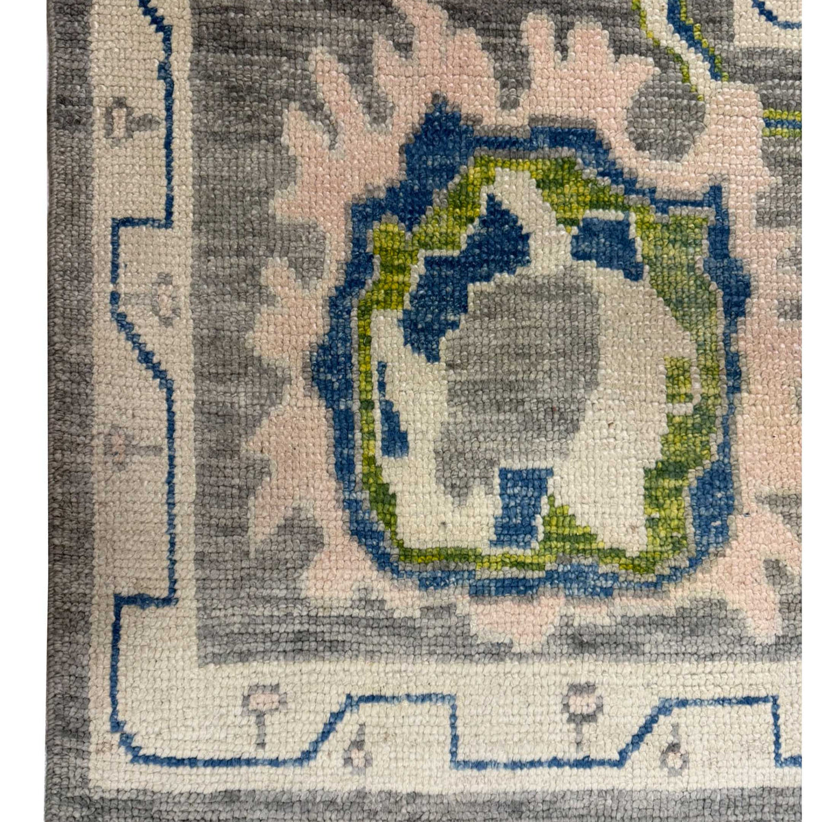 Pacific Ushak TR 43974 Ivory Grey Tradional Hand Knotted Rug