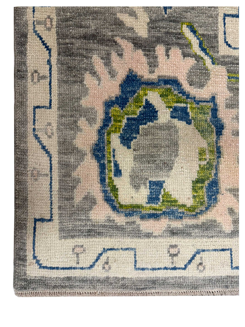 Pacific Ushak TR 43974 Ivory Grey Tradional Hand Knotted Rug