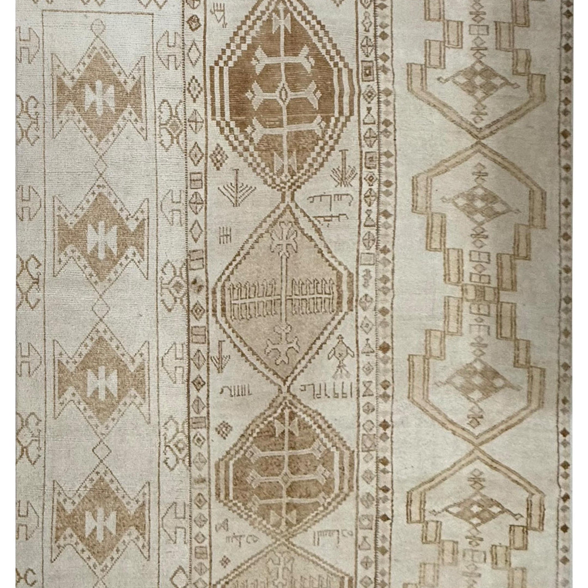 Pacific Anatolian-Natural  Ivory Cream Tradional