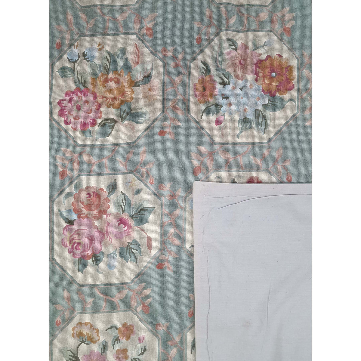 Pacific Needle Point 66777 Lt.Green Lt.Green Tapestry Needle Point Rug
