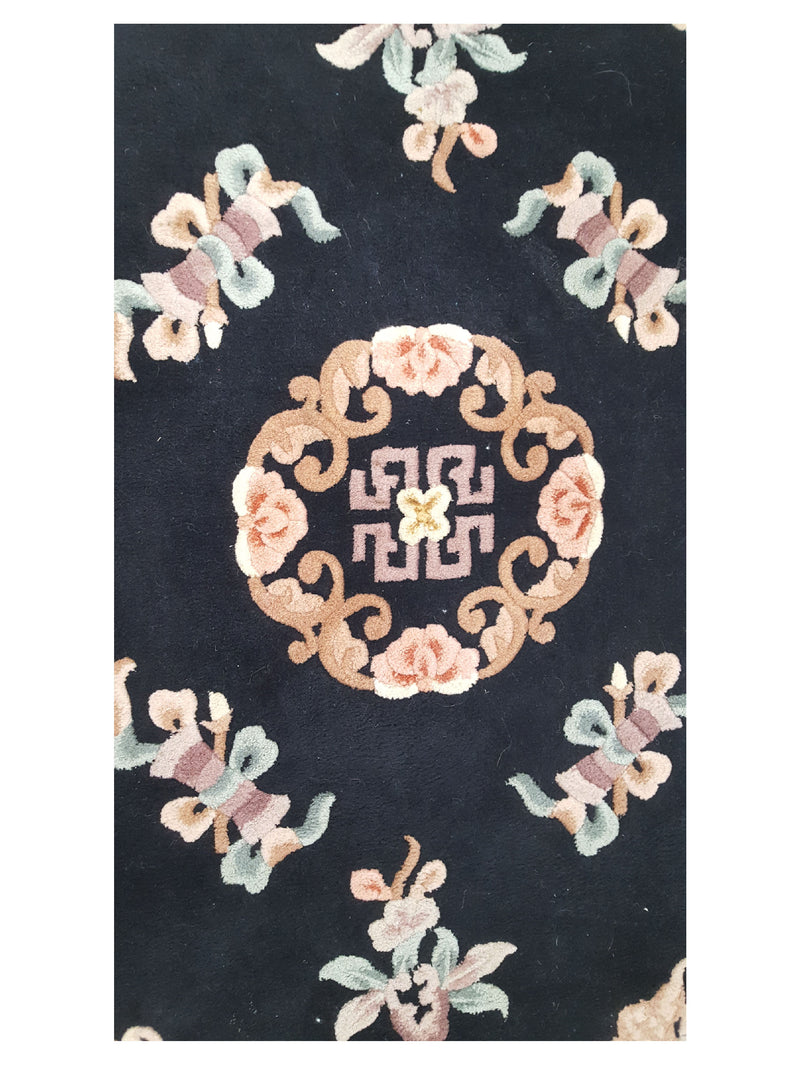 Aira Tufted 67393 Black Red Traditional Hand Tufted Rug