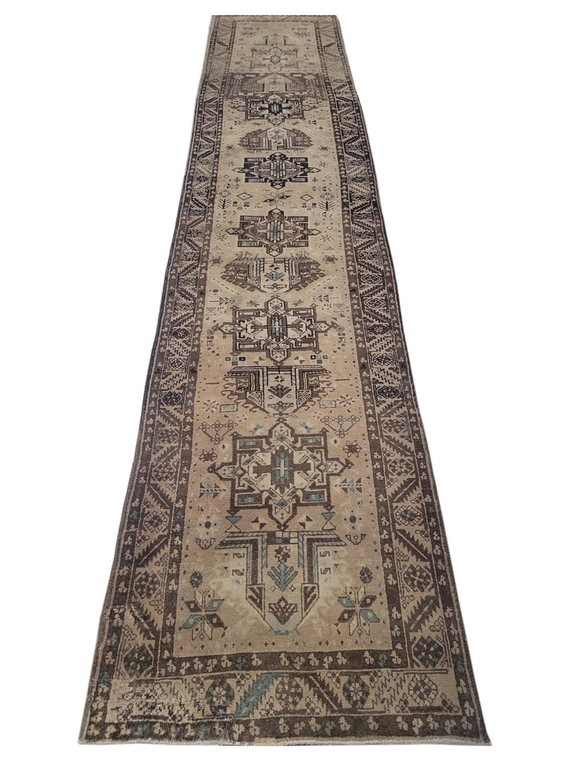 Fasa Antique Heriz 73610 Beige Brown Transitional Antique Rug