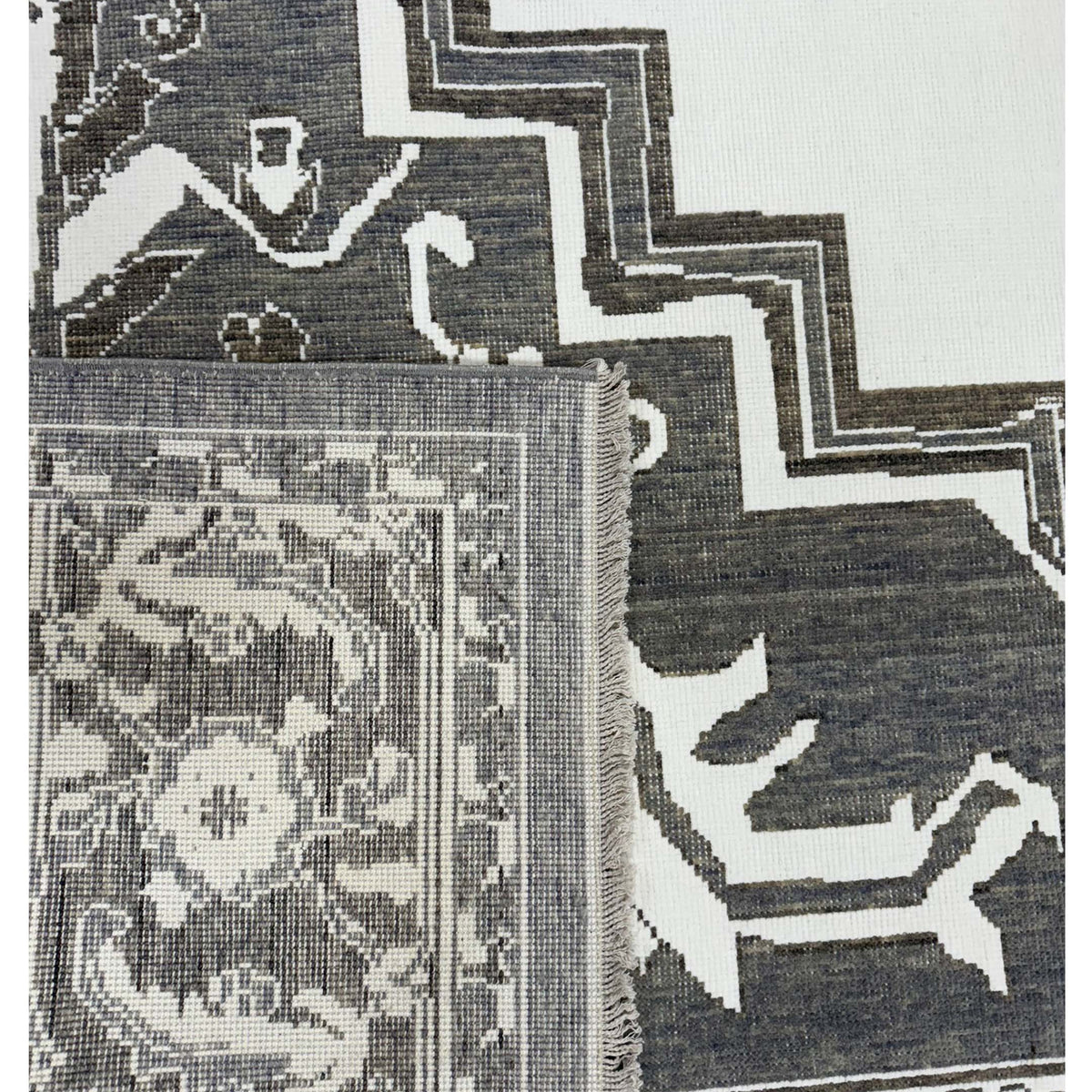 Pacific California 74065 Ivory Grey Modern Power Loom Rugs