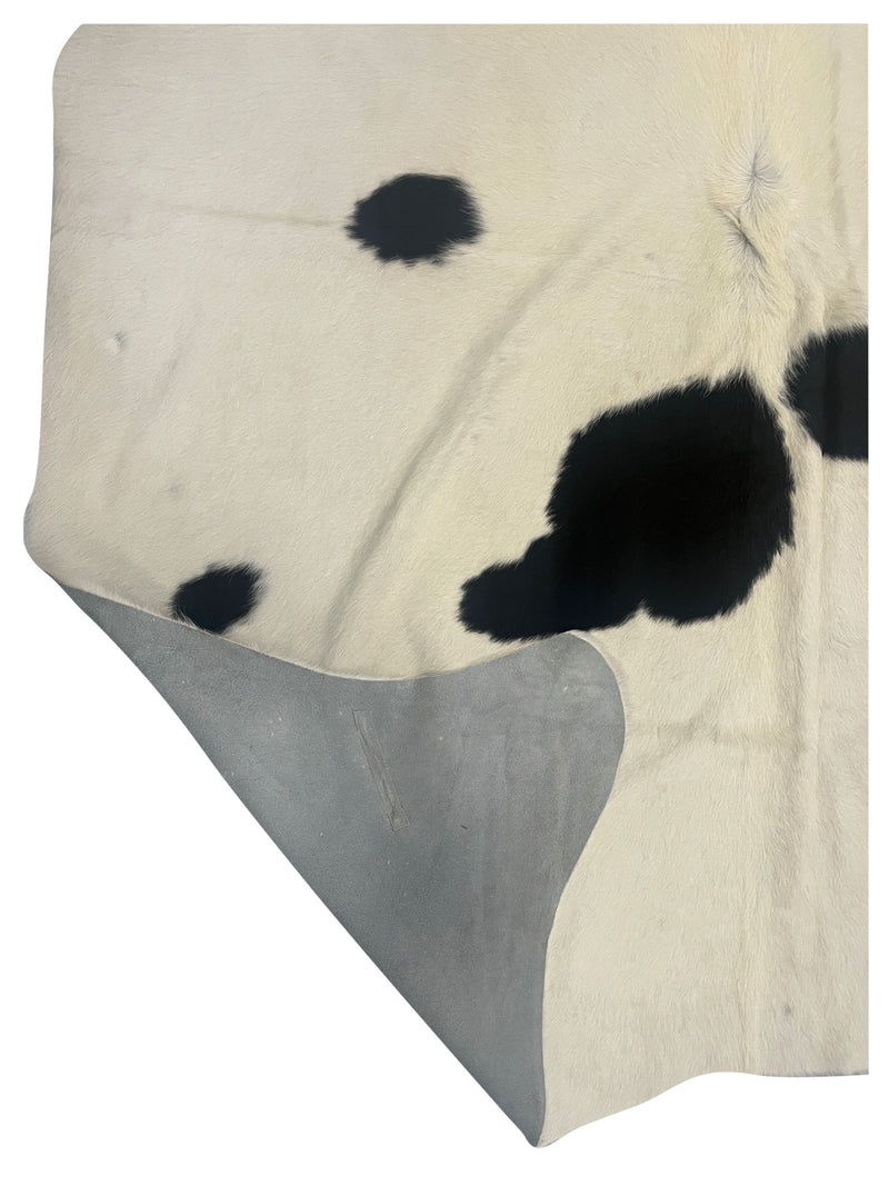 Aura Cowhide 75408 Ivory Black Cowhide Cowhide Rug