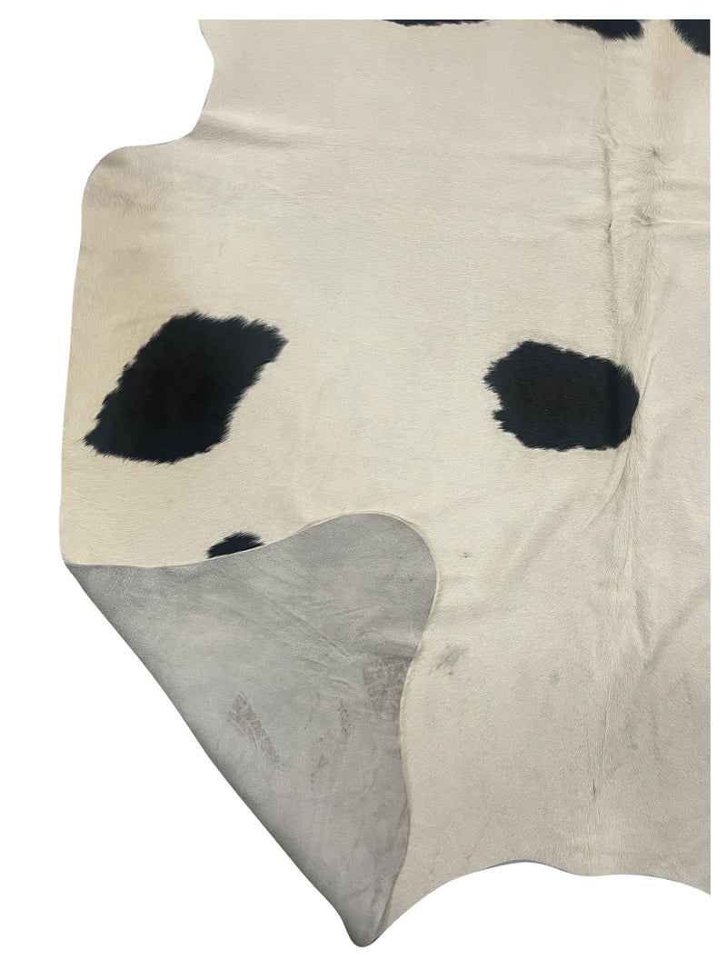 Aura Cowhide 75409 Ivory Black Cowhide Cowhide Rug