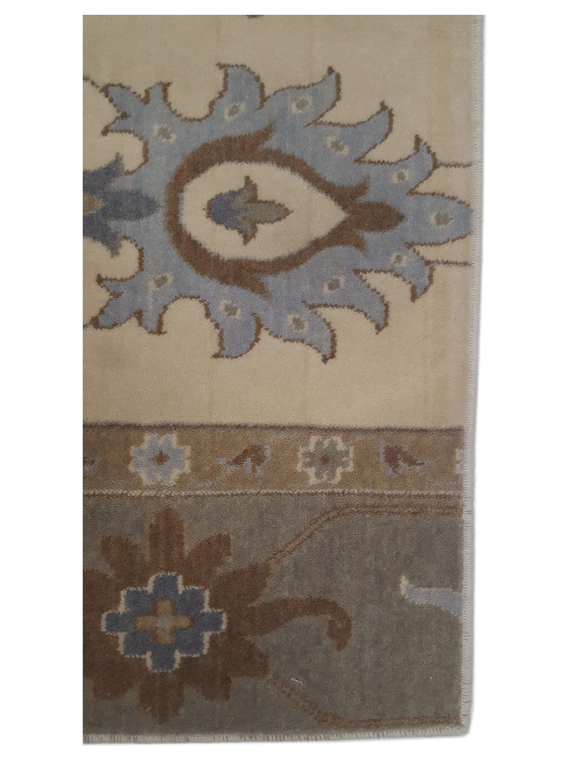 Aira Pahari U-0301IG Ivory Grey Traditional Wilton Rug