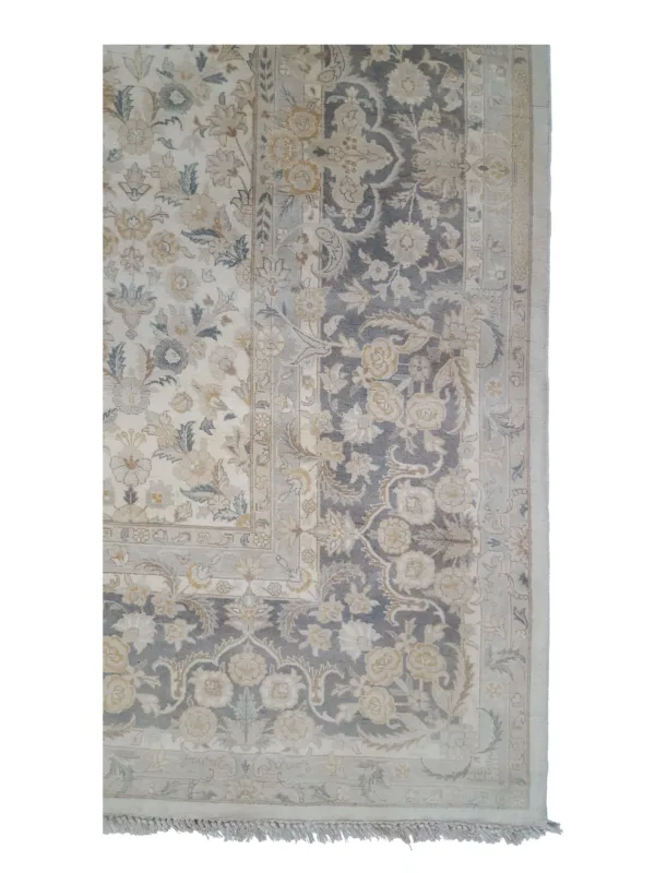 Classic Hand Knotted Ivory 12x15 - Image 4